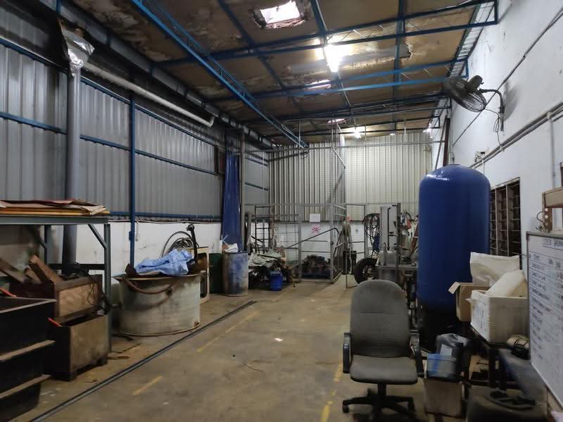 Factory for Sale in Bukit Kemuning (Shah Alam) - Kam Chun Hoe - Interior - PropertyGuru.com.my