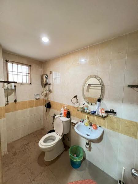 2.5-storey Terraced House for Sale in Taman Fadason (Kepong) - Kim Meng Lew - Bathroom - PropertyGuru.com.my