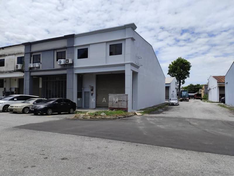 Terrace Factory for Sale in Bukit Kemuning (Shah Alam) - Kam Chun Hoe - Exterior - PropertyGuru.com.my