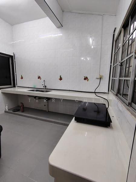 Rumah Teres 2-Tingkat untuk Disewa di Taman Wawasan (Puchong) - Terry Chen - PropertyGuru.com.my
