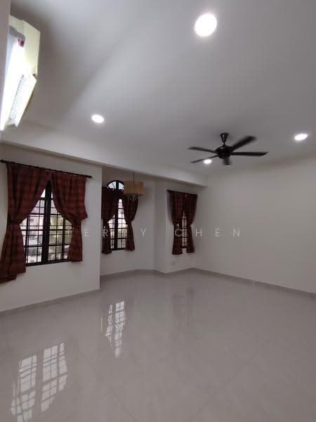 Rumah Teres 2-Tingkat untuk Disewa di Taman Wawasan (Puchong) - Terry Chen - PropertyGuru.com.my
