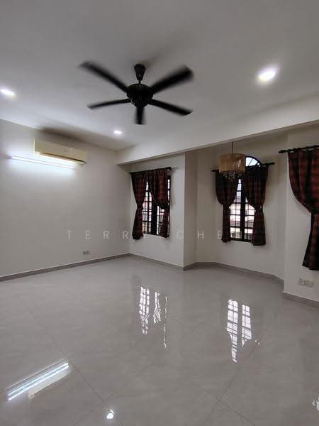 Rumah Teres 2-Tingkat untuk Disewa di Taman Wawasan (Puchong) - Terry Chen - PropertyGuru.com.my