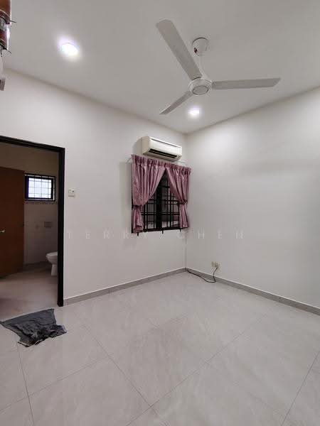 Rumah Teres 2-Tingkat untuk Disewa di Taman Wawasan (Puchong) - Terry Chen - PropertyGuru.com.my