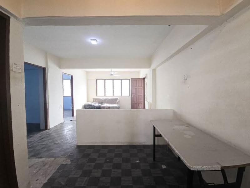 Rumah Flat untuk Dijual di Flat Danau Kota - Azura Hariri - Living Room - PropertyGuru.com.my