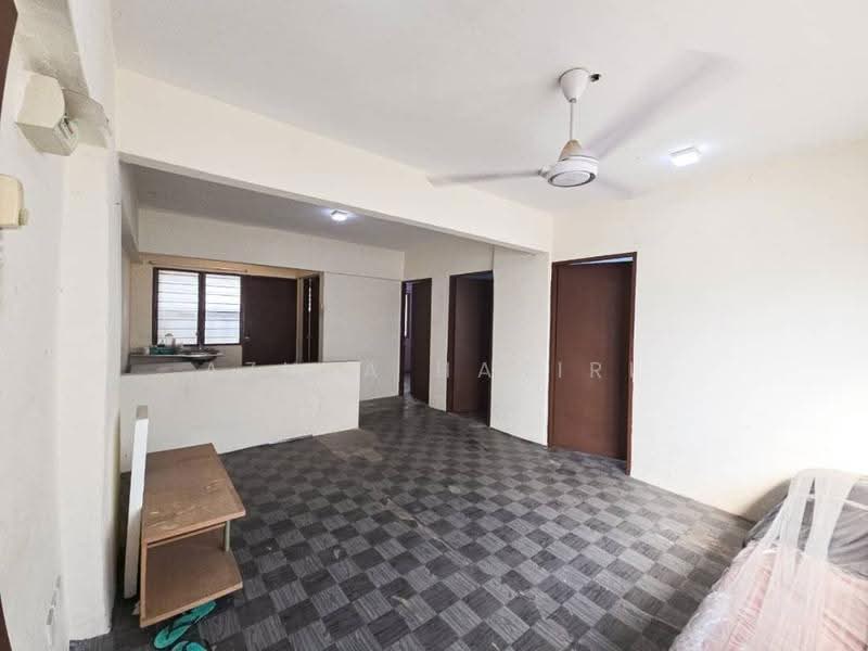 Rumah Flat untuk Dijual di Flat Danau Kota - Azura Hariri - Living Room - PropertyGuru.com.my
