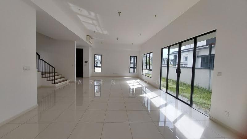 Banglo Lot Kosong untuk Dijual di Bandar Tropicana Aman (Telok Panglima Garang) - Karen Yoon - Living Room - PropertyGuru.com.my