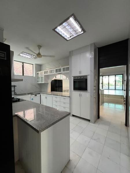 Bungalow House untuk Disewa di Taman Duta (Bukit Tunku (Kenny Hills)) - Elaine Lee - Kitchen - PropertyGuru.com.my