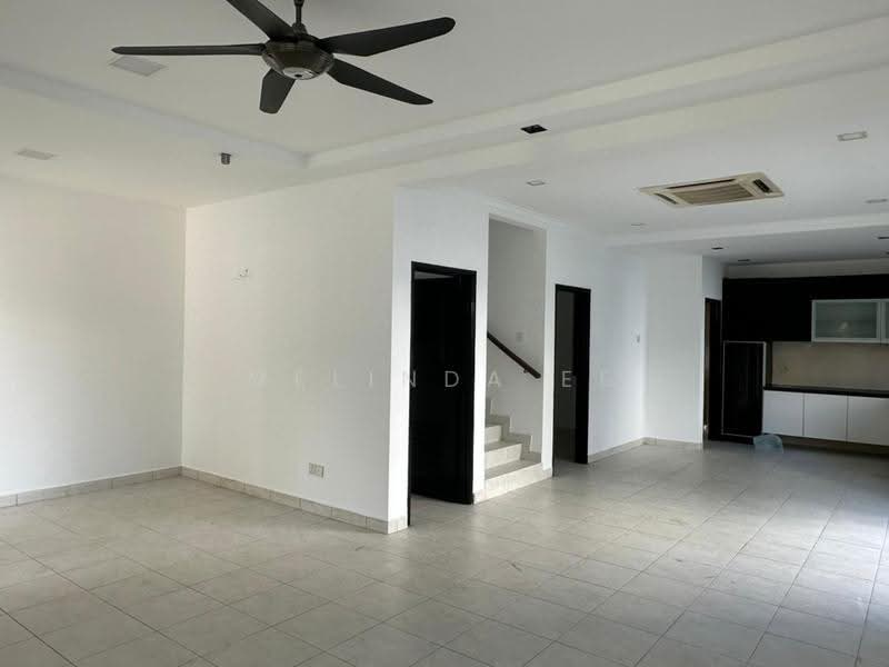 Rumah Kluster untuk Disewa di Taman Adda Heights (Tebrau) - Melinda Ee - Living Room - PropertyGuru.com.my