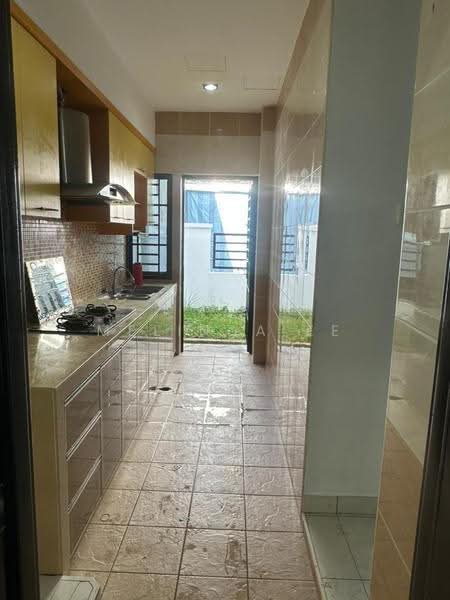 Rumah Kluster untuk Disewa di Taman Adda Heights (Tebrau) - Melinda Ee - Kitchen - PropertyGuru.com.my