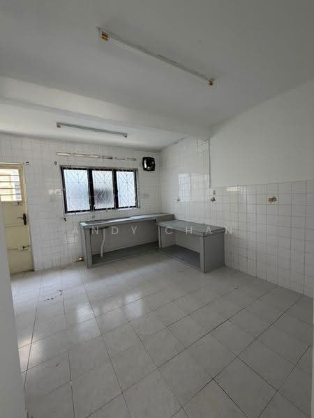 Rumah Teres 2-Tingkat untuk Dijual di Taman Johor Jaya (Johor Bahru) - Andy Chan - Kitchen - PropertyGuru.com.my