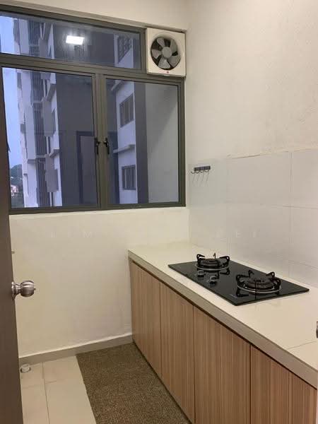 Service Residence for Sale at Seasons Garden Residences - Lim Yeow Pei - Kitchen - PropertyGuru.com.my