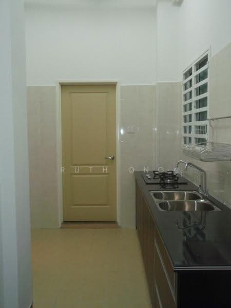 Condominium for Rent at I-Regency Condominium (Ideal Regency) - Ruth Ong - Kitchen - PropertyGuru.com.my