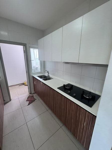 Kediaman Servis untuk Disewa di Seasons Amara Larkin - Ken Sim - Kitchen - PropertyGuru.com.my