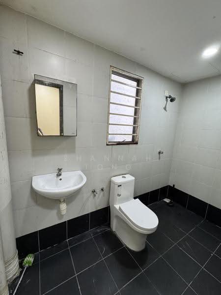Service Residence for Rent at Amara - Shannah Tong - Bathroom - PropertyGuru.com.my