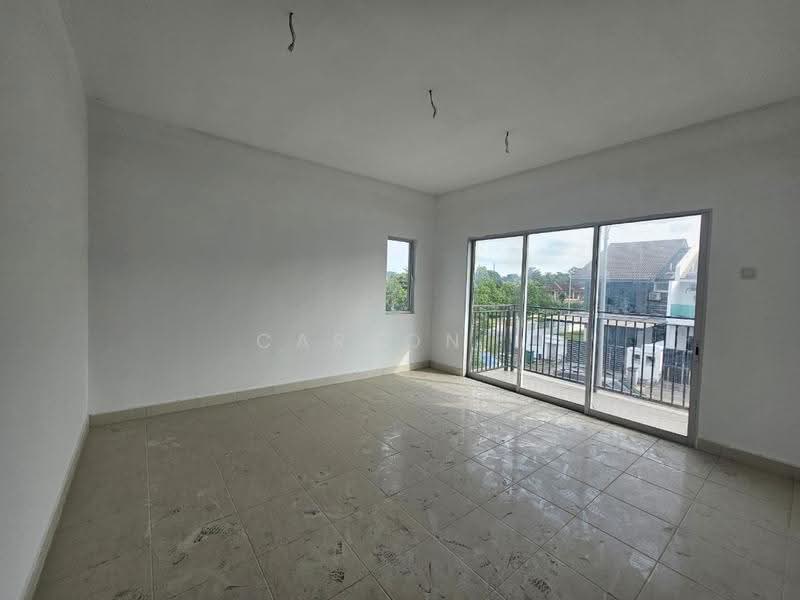 Rumah Teres untuk Dijual di Taman Nusa Damai (Pasir Gudang) - Carson . - Balcony - PropertyGuru.com.my