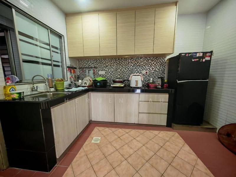 Pangsapuri untuk Dijual di Pelangi Heights - Hermen Lau - Kitchen - PropertyGuru.com.my