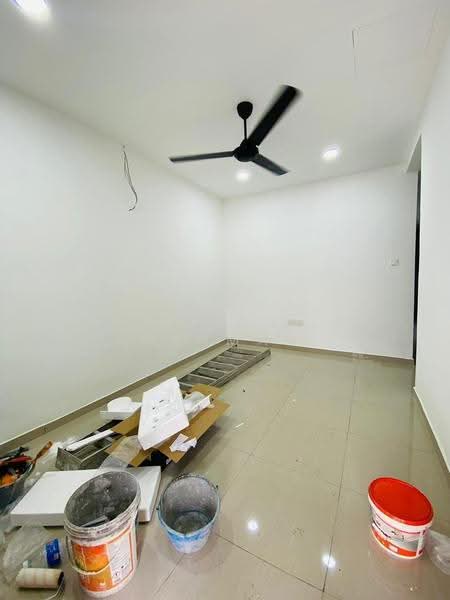 1-storey Terraced House for Sale in Taman Pelangi (Sikamat) - Azrul Othman - Interior - PropertyGuru.com.my