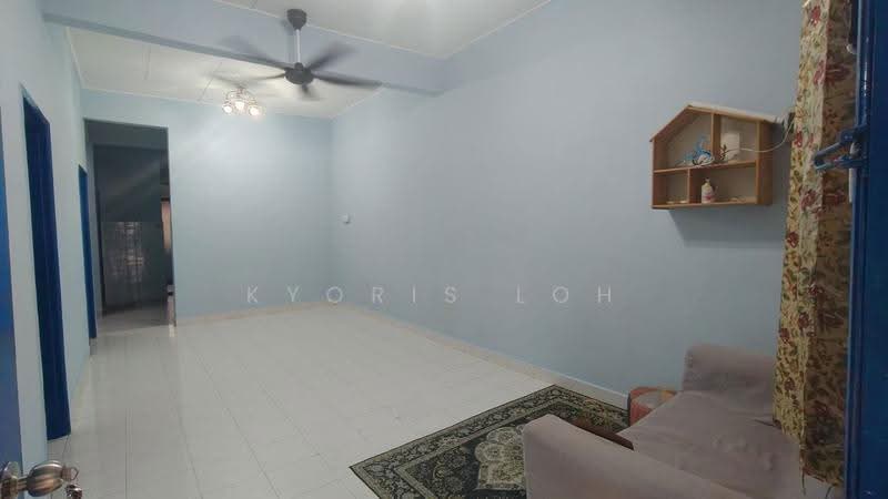 1-storey Terraced House for Rent in Senai (Johor) - Kyoris Loh - Living Room - PropertyGuru.com.my