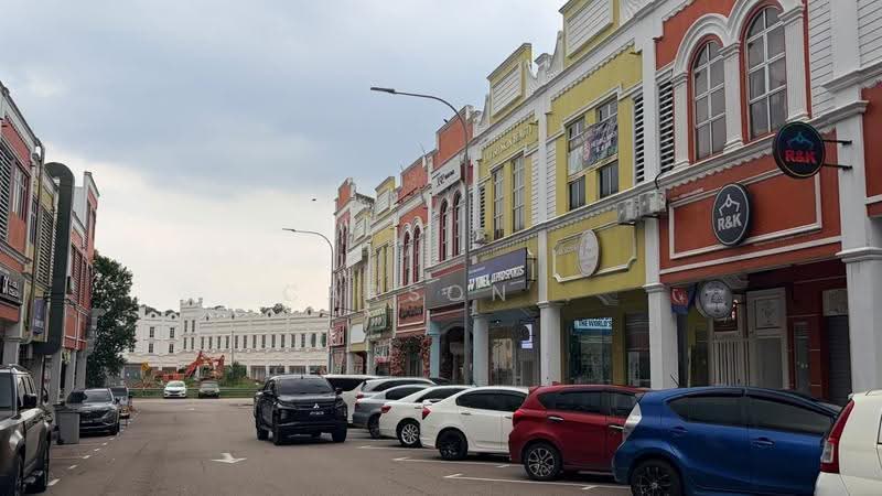Shop / Office for Sale in Taman Mount Austin (Tebrau) - Carson . - Exterior - PropertyGuru.com.my