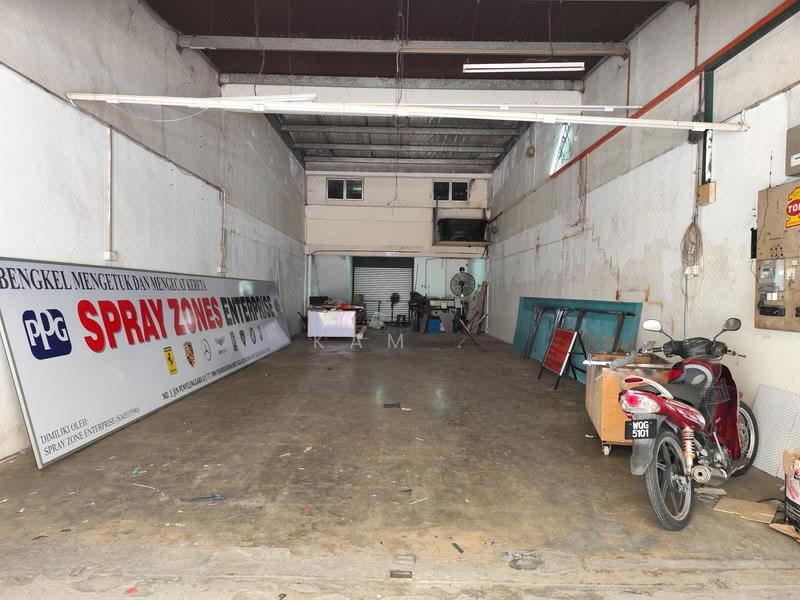 Kilang Teres untuk Dijual di Seksyen U1 (Glenmarie) - Kam Chun Hoe - Exterior - PropertyGuru.com.my