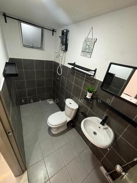 Pangsapuri untuk Disewa di Residensi Kepongmas 2 - Kayson Wong - Bathroom - PropertyGuru.com.my