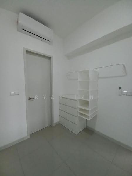 Kediaman Servis untuk Dijual di Savio @ Riana Dutamas - Ryan Tan - Bedroom - PropertyGuru.com.my