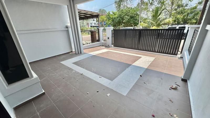 1-storey Terraced House for Sale in Bandar Seri Impian (Kluang) - Win Lim - Exterior - PropertyGuru.com.my