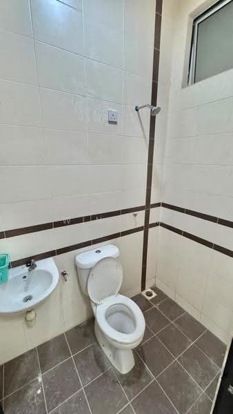 1-storey Terraced House for Sale in Bandar Seri Impian (Kluang) - Win Lim - Bathroom - PropertyGuru.com.my