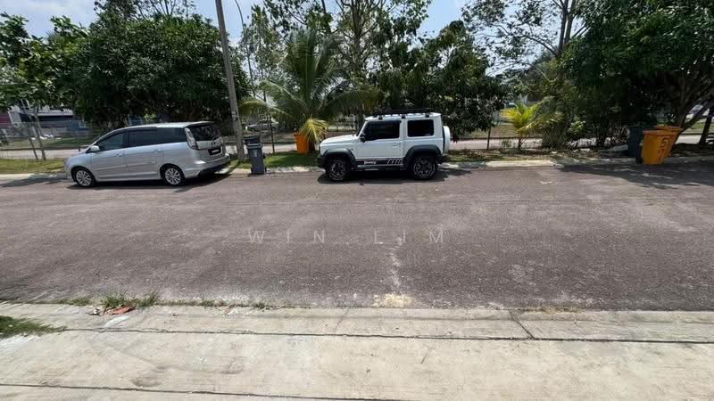 1-storey Terraced House for Sale in Bandar Seri Impian (Kluang) - Win Lim - Exterior - PropertyGuru.com.my