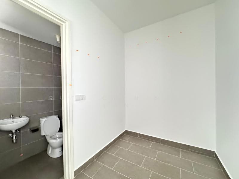Service Residence for Sale at Jendela Residences - Ruth Chin May Lan - Bathroom - PropertyGuru.com.my