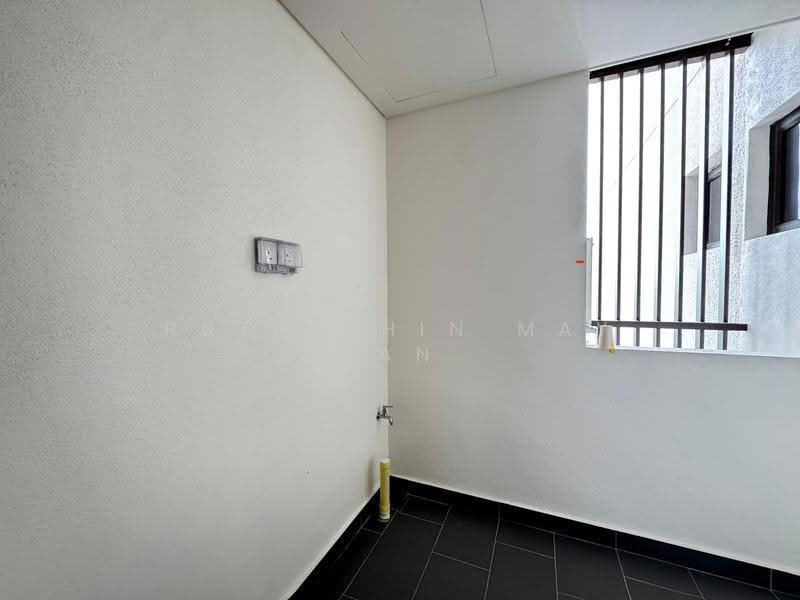 Service Residence for Sale at Jendela Residences - Ruth Chin May Lan - Interior - PropertyGuru.com.my