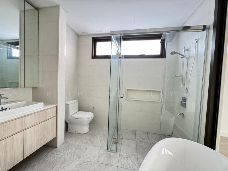 Service Residence for Sale at Jendela Residences - Ruth Chin May Lan - Bathroom - PropertyGuru.com.my