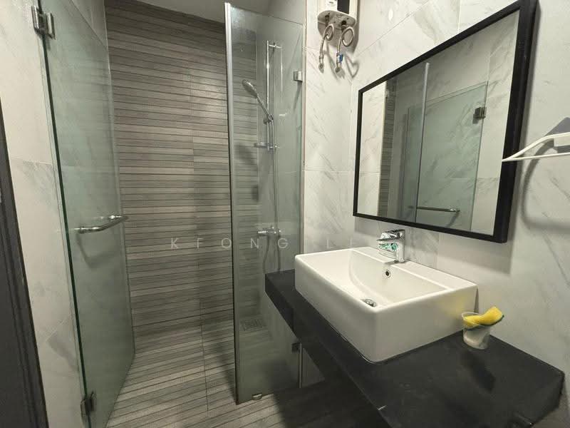 Service Residence for Rent at Emporis - Kfong Lee - Bathroom - PropertyGuru.com.my