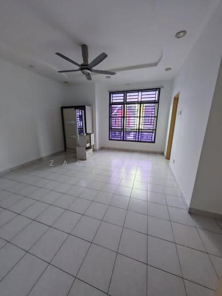 Rumah Teres 2-Tingkat untuk Dijual di Taman Sierra Perdana (Masai) - Zack Chow - Living Room - PropertyGuru.com.my