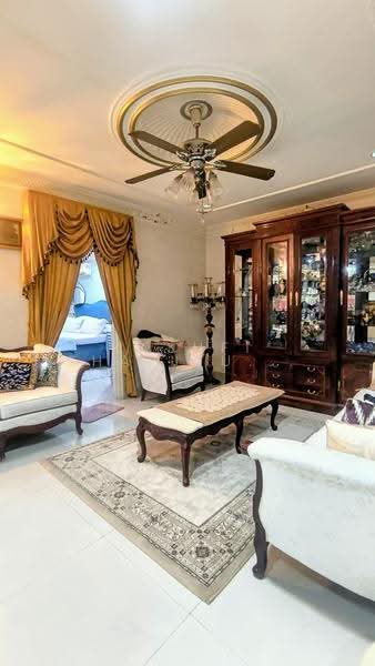 Rumah Berkembar untuk Dijual di Ampang (Selangor) - Kashfi Sharifuddin - Living Room - PropertyGuru.com.my