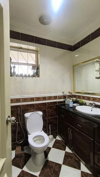 Rumah Berkembar untuk Dijual di Ampang (Selangor) - Kashfi Sharifuddin - Bathroom - PropertyGuru.com.my
