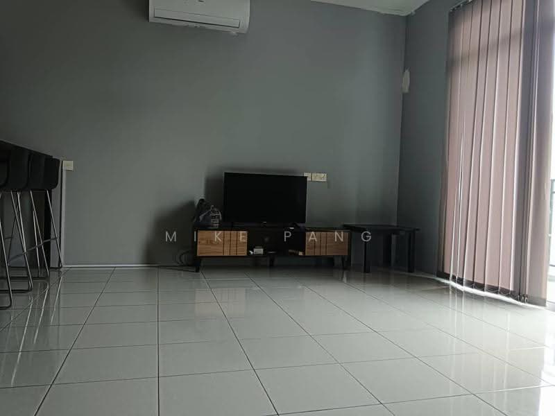 Pangsapuri untuk Dijual di Stutong Heights - Mike Pang - Living Room - PropertyGuru.com.my