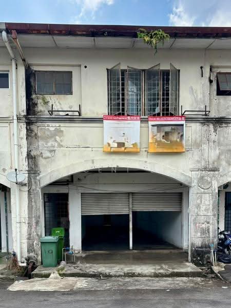 Shop for Rent in Kawasan Perindustrian Balakong (Balakong) - Vincent Lee - Exterior - PropertyGuru.com.my