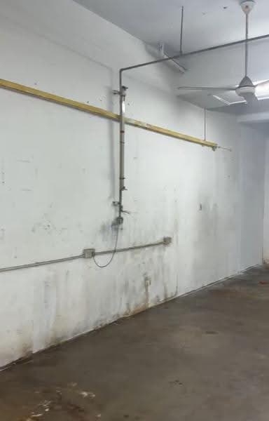 Shop for Rent in Kawasan Perindustrian Balakong (Balakong) - Vincent Lee - Interior - PropertyGuru.com.my