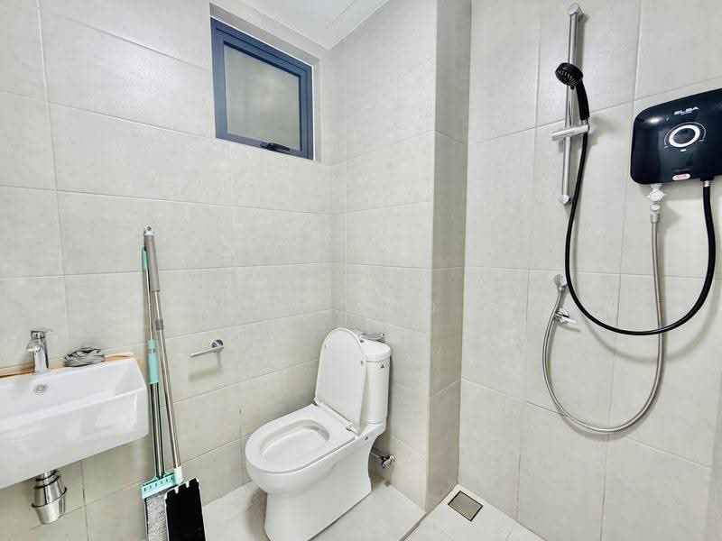 Kondominium untuk Disewa di Terraces Condominium - KV LOO - Bathroom - PropertyGuru.com.my