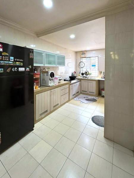 Rumah Teres 2-Tingkat untuk Dijual di Taman Seri Austin (Tebrau) - Karl Lim - Kitchen - PropertyGuru.com.my