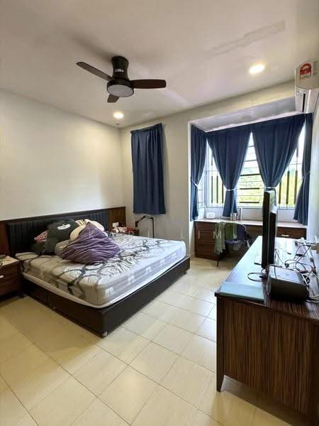 Rumah Teres 2-Tingkat untuk Dijual di Taman Seri Austin (Tebrau) - Karl Lim - Bedroom - PropertyGuru.com.my