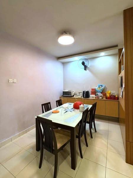 Rumah Teres 2-Tingkat untuk Dijual di Taman Seri Austin (Tebrau) - Karl Lim - Dining Room - PropertyGuru.com.my
