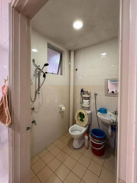 Rumah Teres 2-Tingkat untuk Dijual di Taman Seri Austin (Tebrau) - Karl Lim - Bathroom - PropertyGuru.com.my