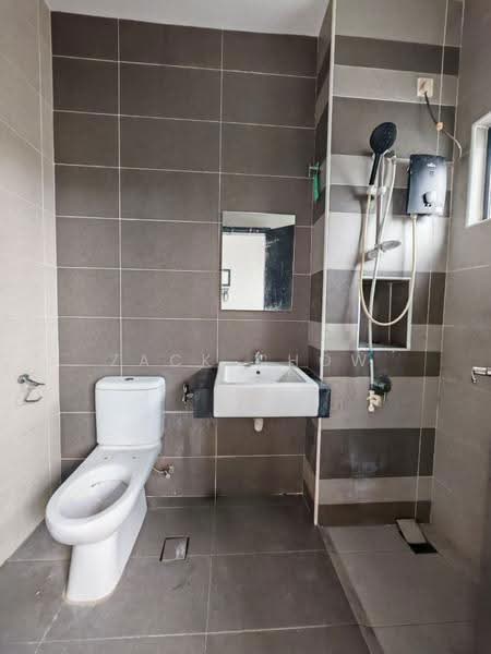 Rumah Teres 2-Tingkat untuk Dijual di Taman Desa Tebrau (Tebrau) - Zack Chow - Bathroom - PropertyGuru.com.my
