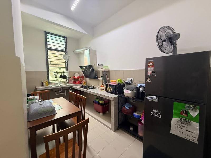 Rumah Teres 2-Tingkat untuk Dijual di Bandar Seri Alam (Masai) - Daphne Lee - Kitchen - PropertyGuru.com.my