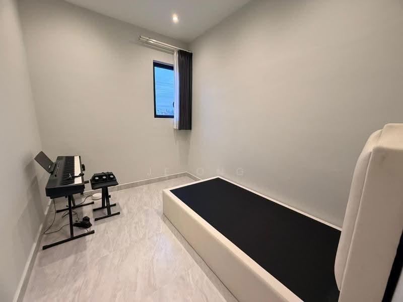Cluster House for Sale in Gelang Patah (Johor) - JE ONG - Bedroom - PropertyGuru.com.my