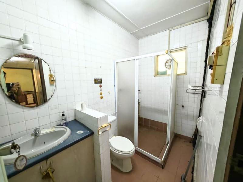 Semi-Detached House for Sale in Kota Kinabalu (Sabah) - Grace Teo - Bathroom - PropertyGuru.com.my