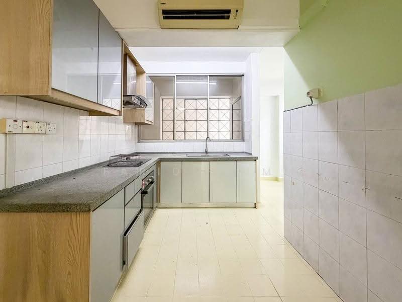 Condominium for Sale at Kelana D'Putera - Farid Fahmi - Kitchen - PropertyGuru.com.my