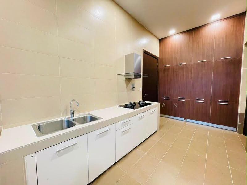 Condominium for Sale at Gallery @ U-Thant - Vincent Wan - Kitchen - PropertyGuru.com.my